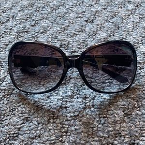 tommy hilfiger sunglasses